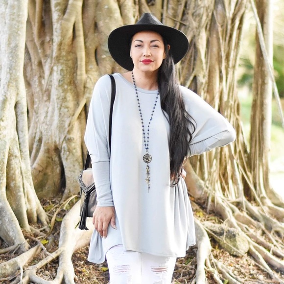 🚨1 Large Left!✨ Oversized Sky Blue Tunic - Picture 3 of 5